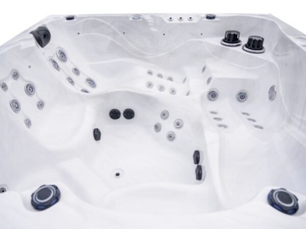 spa 5 personnes terrasse chalet montagne